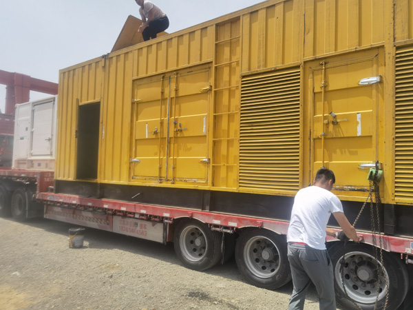 宁津除了负载情况和发动机维护，还有哪些因素会影响 200kw 柴油发电机的油耗？